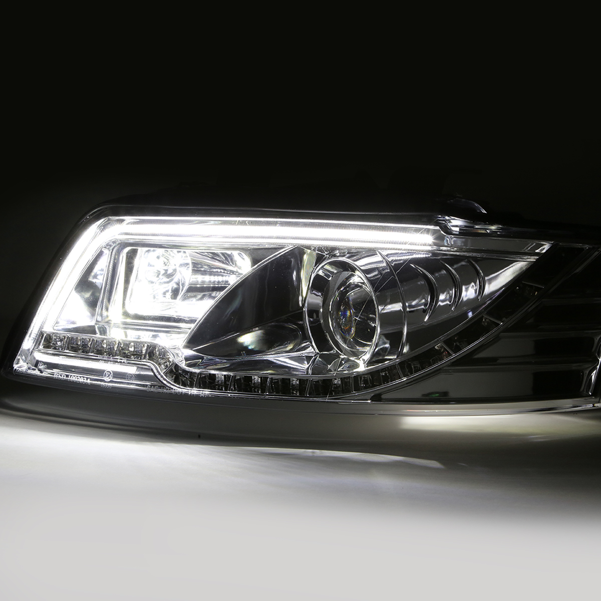 For 02-05 Audi A4 B6 Quattro LED DRL Amber Signal Light Projector